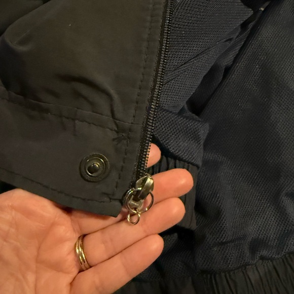 Navy Men’s Burberry Jacket. - Picture 3 of 10